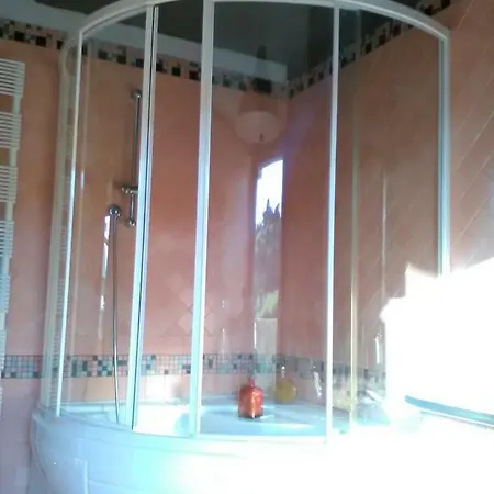 Angela サン・ベネデット・デル・トロント