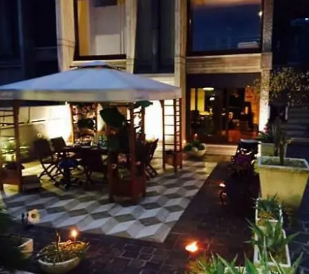 Angela Bed & Breakfast